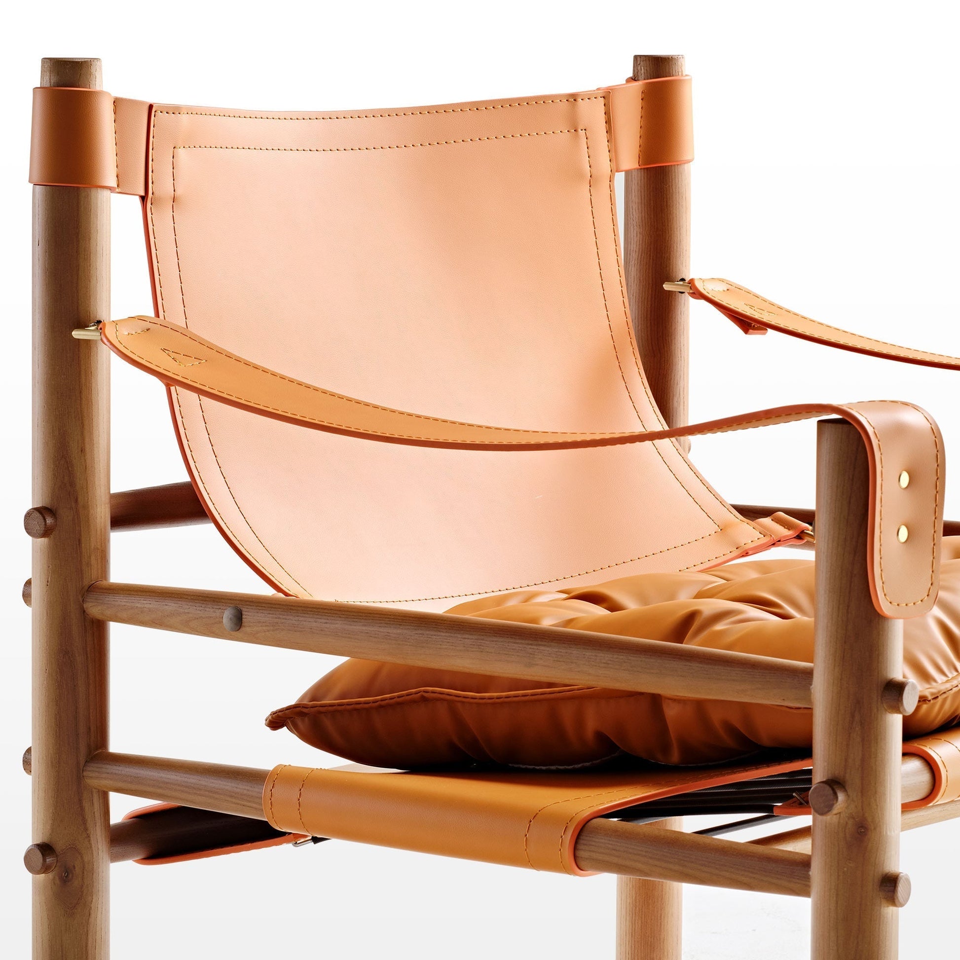 Saddle Leather Comfort Lounge Chair