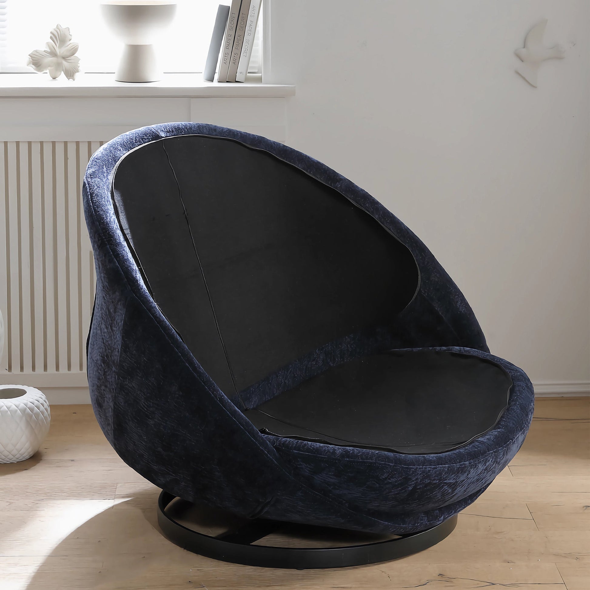 Gloria, Comfy Swivel Lounge Chair, White